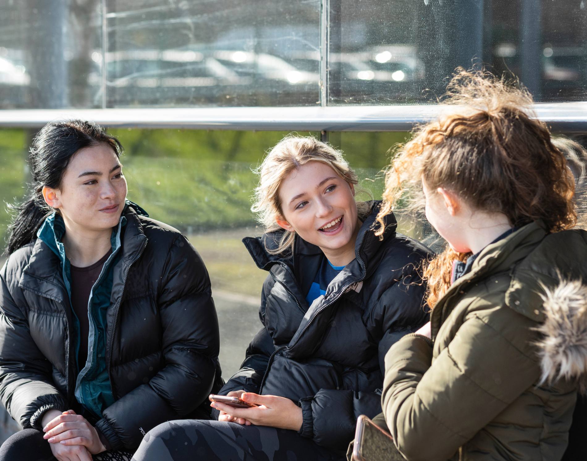 Vous évitez souvent les conversations en groupe 2